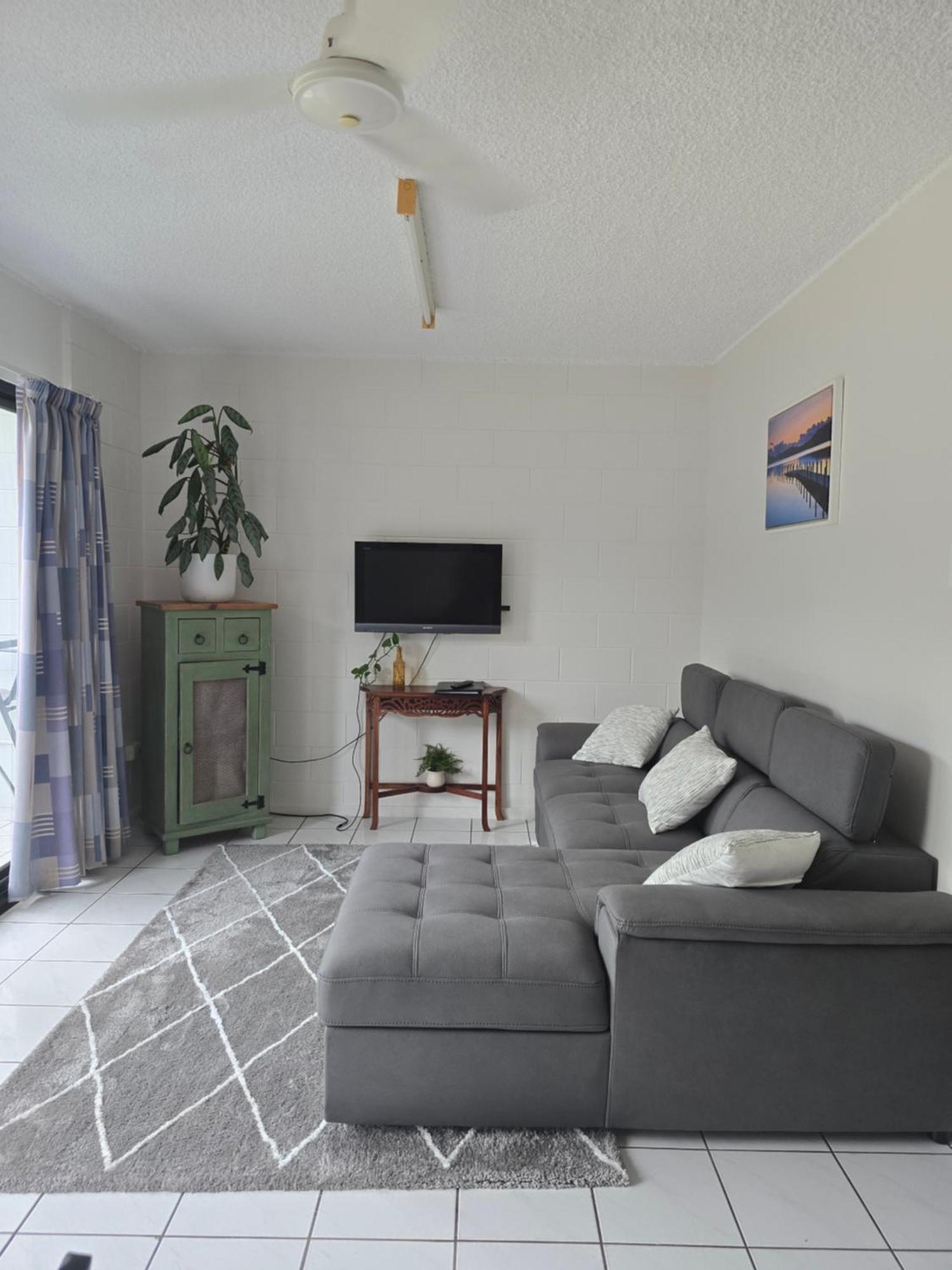 Whitsunday Waterfront Apartments Airlie Beach Exterior foto