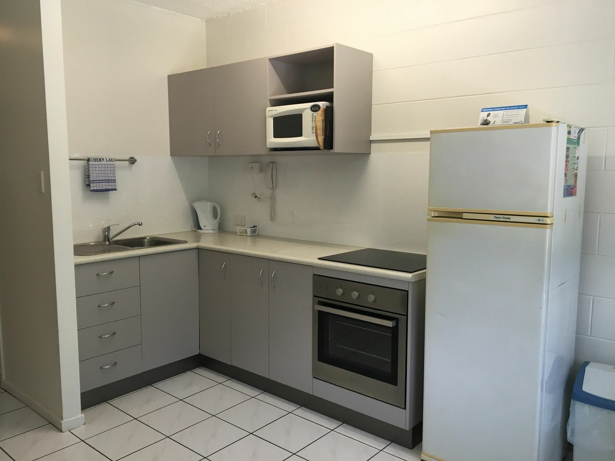 Whitsunday Waterfront Apartments Airlie Beach Exterior foto